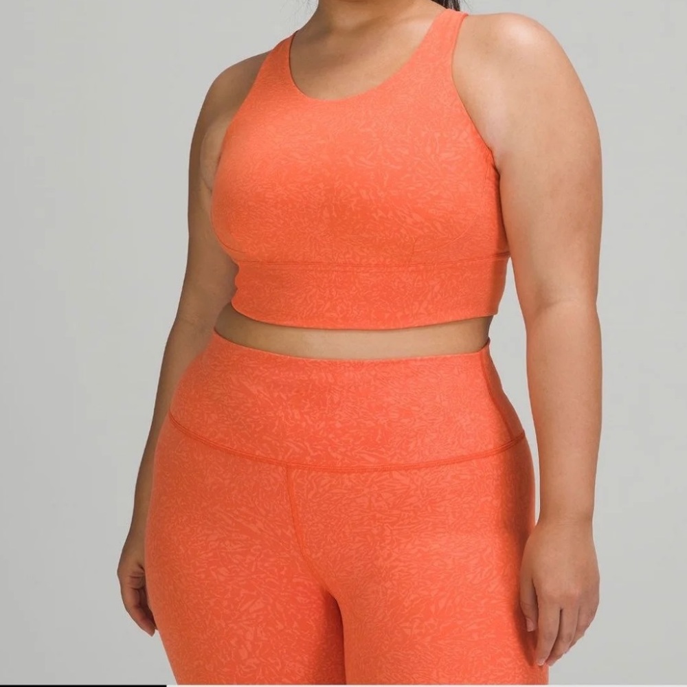 BNWT LULULEMON WUNDERTRAIN BIKER SHORT